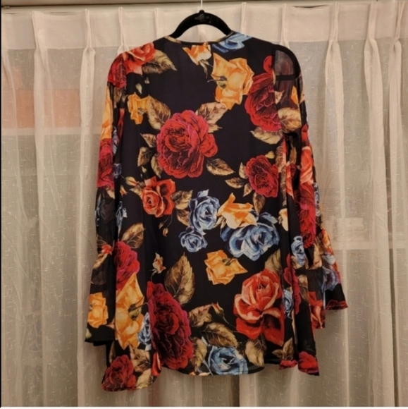 Show Me Your Mumu Long Sleeve Shirt Floral Flowy Size Small NWT - Picture 10 of 10